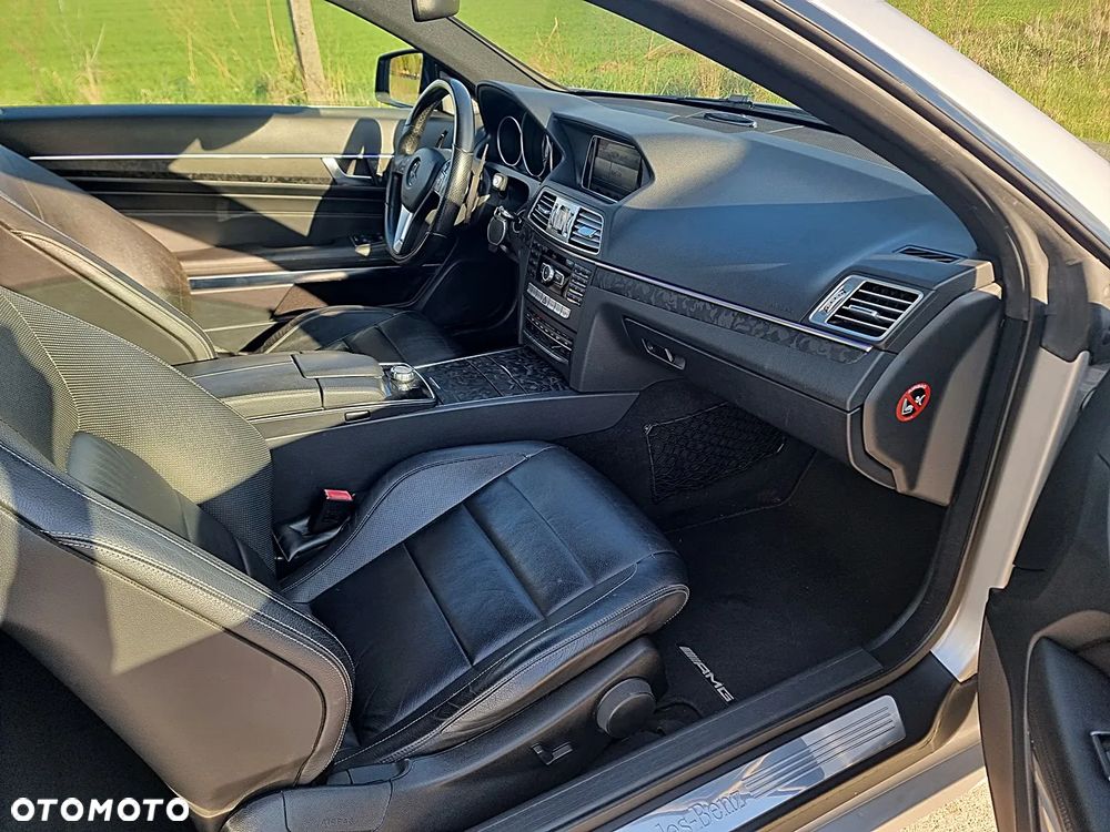 Mercedes-Benz Klasa E - 23