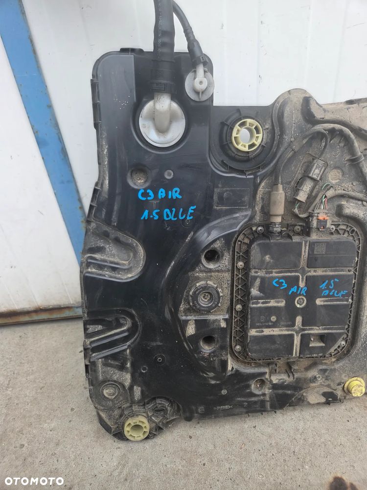 Zbiornik ADBLUE Citroen C3 Aircross 1.5 BLUEHDI - 4