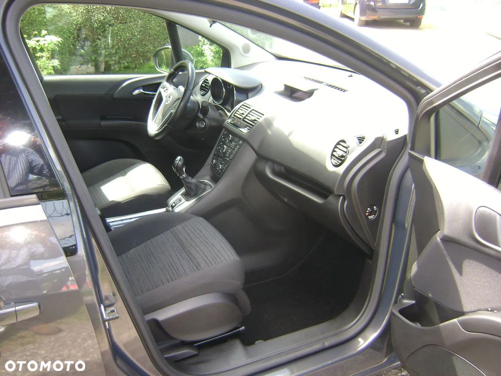Opel Meriva - 9