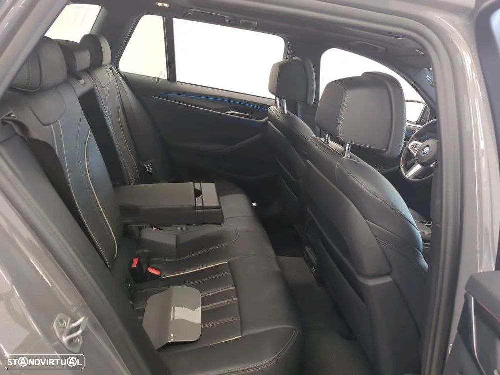 BMW 530 e Pack Desportivo M - 10