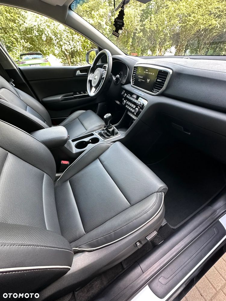 Kia Sportage 1.6 GDI 2WD Black Edition - 12