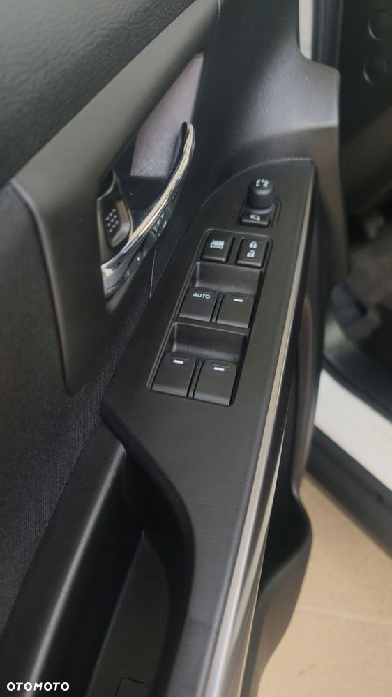 Suzuki S-Cross - 23