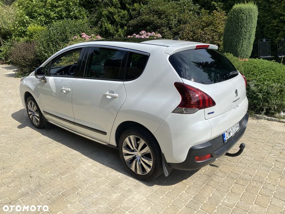 Peugeot 3008 1.6 BlueHDi Style S&S - 23