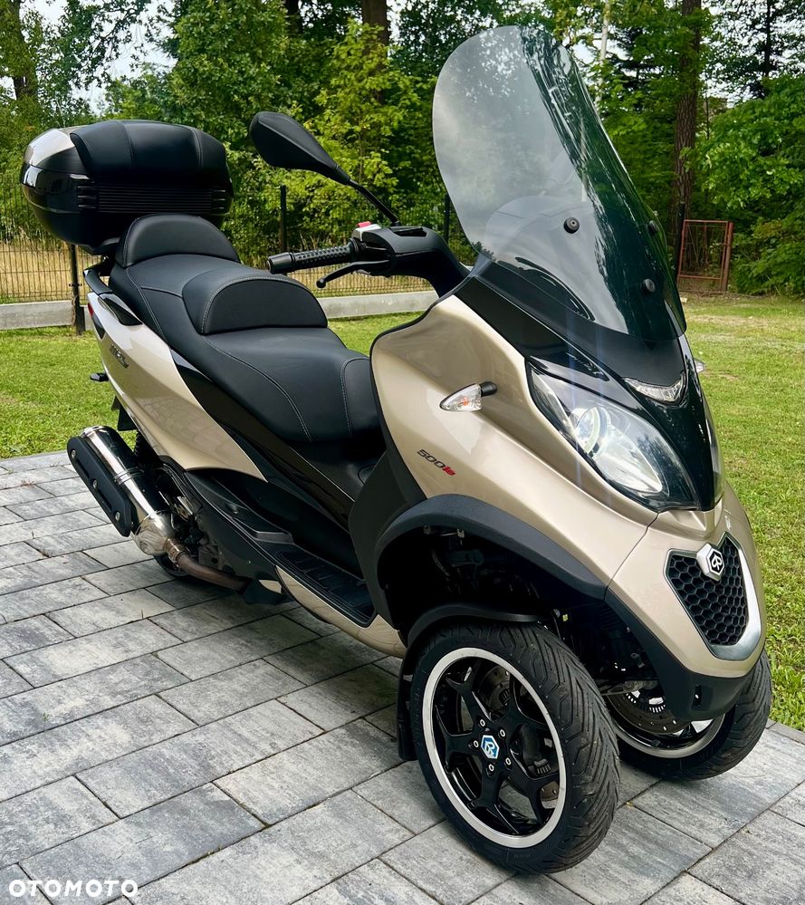 Piaggio MP-3 - 4