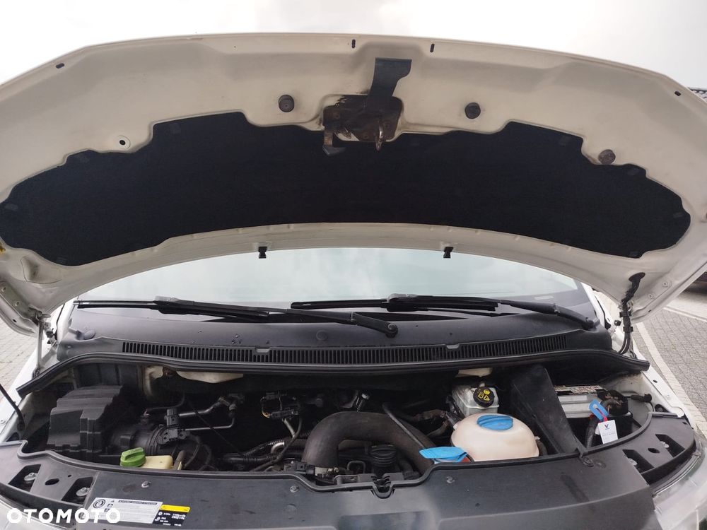 Volkswagen T5 - 27