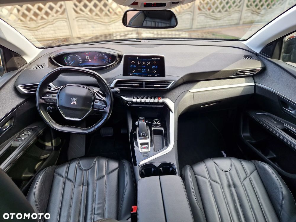 Peugeot 3008 1.6 PureTech GT Pack S&S EAT8 - 19