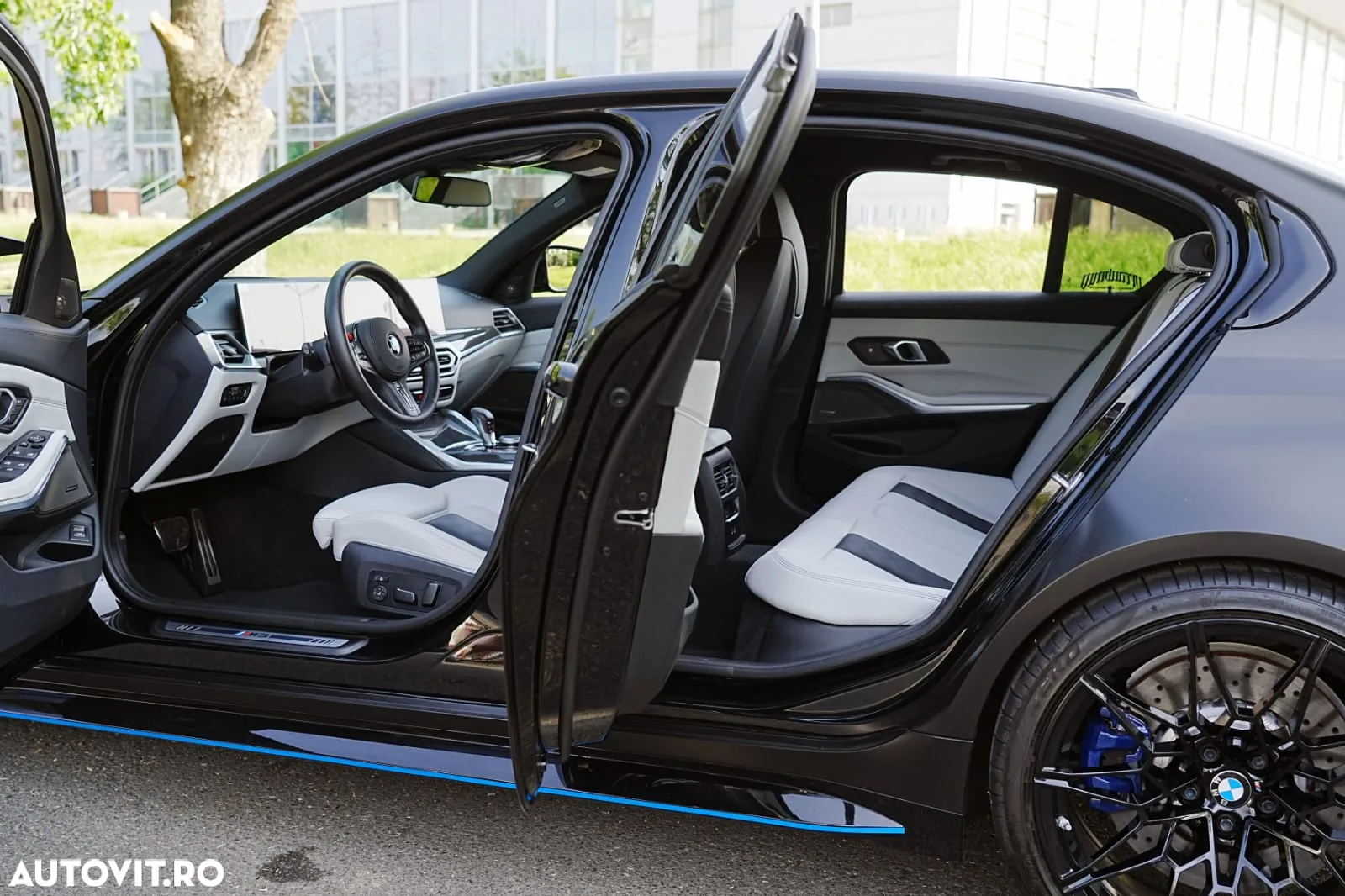 BMW M3 Competition xDrive AT - 24