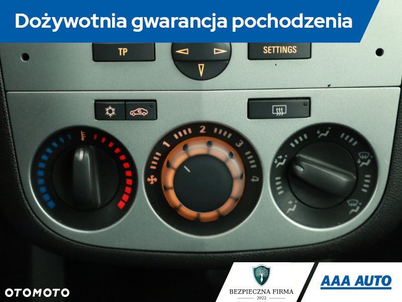 Opel Corsa - 12