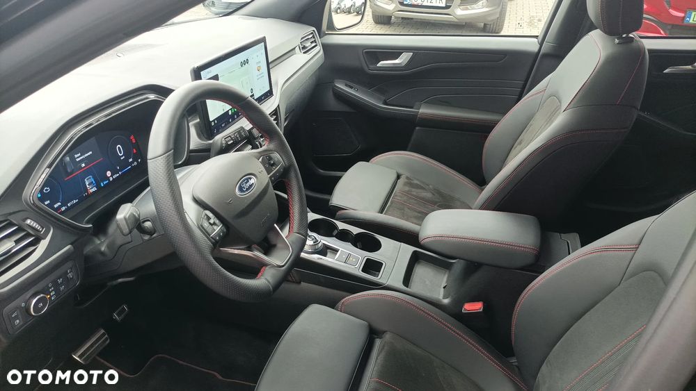 Ford Kuga 2.5P PHEV FWD ST-Line X - 19