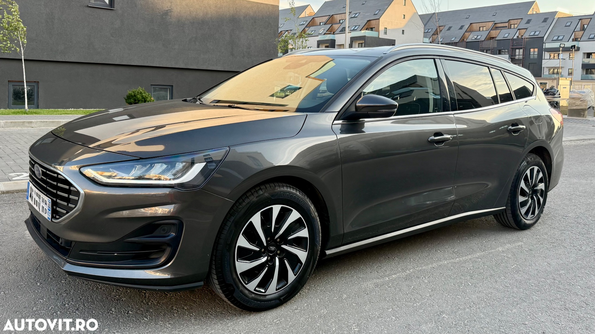 Ford Focus 1.0 EcoBoost Titanium X - 32