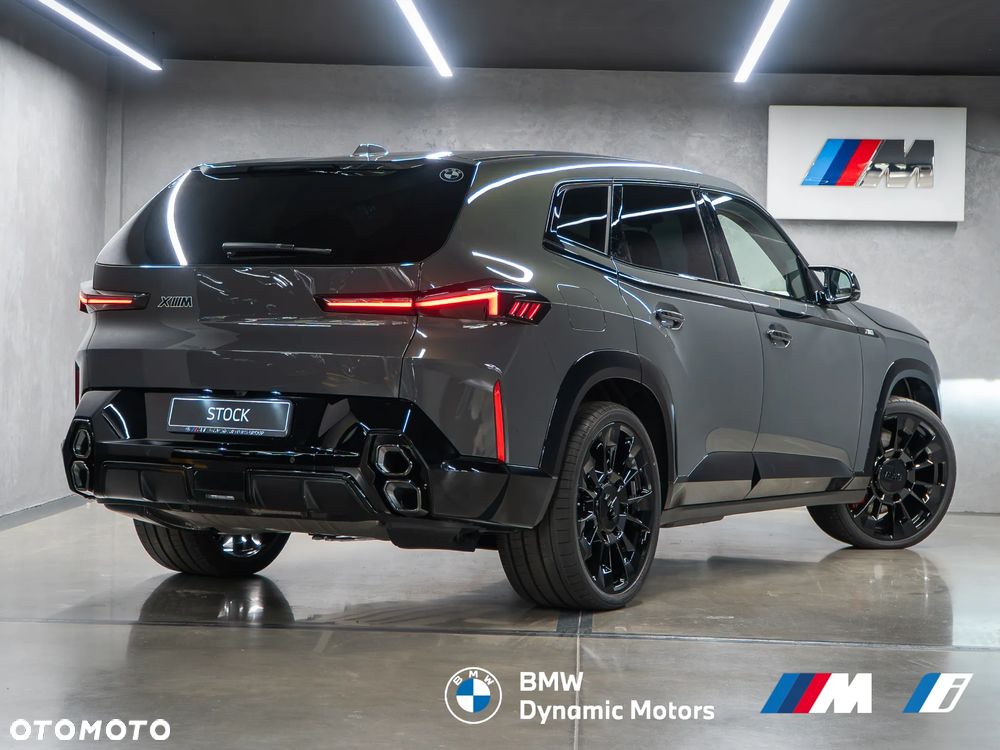 BMW XM - 5