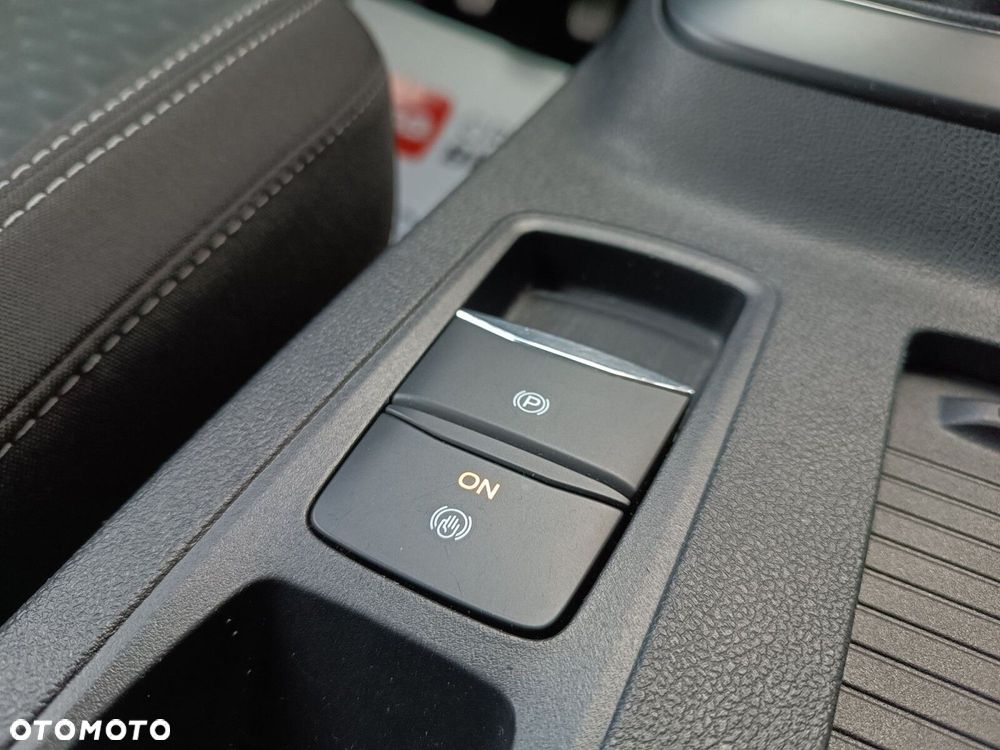 Ford Kuga 1.5 EcoBlue FWD Titanium - 25