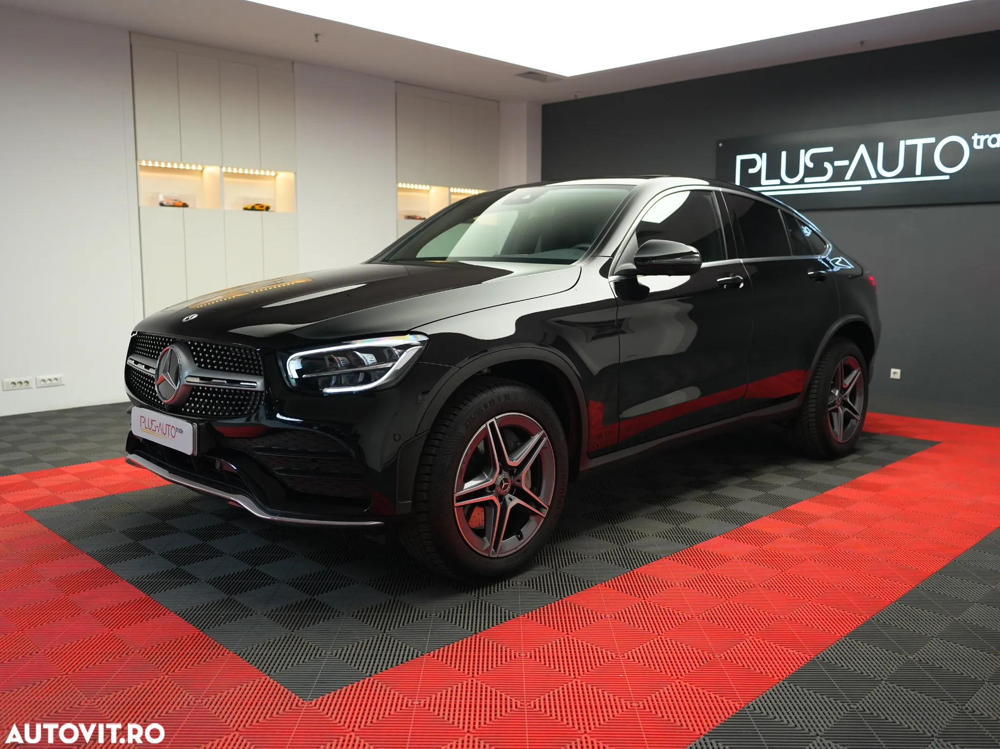 Mercedes-Benz GLC 300 4MATIC MHEV - 2