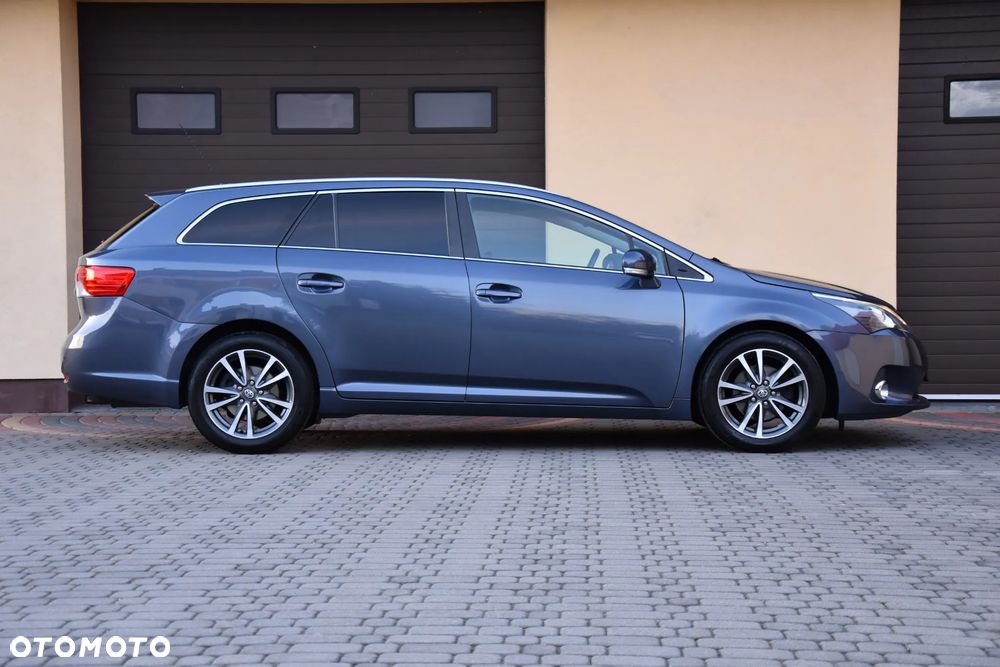 Toyota Avensis 1.8 Edition - 12