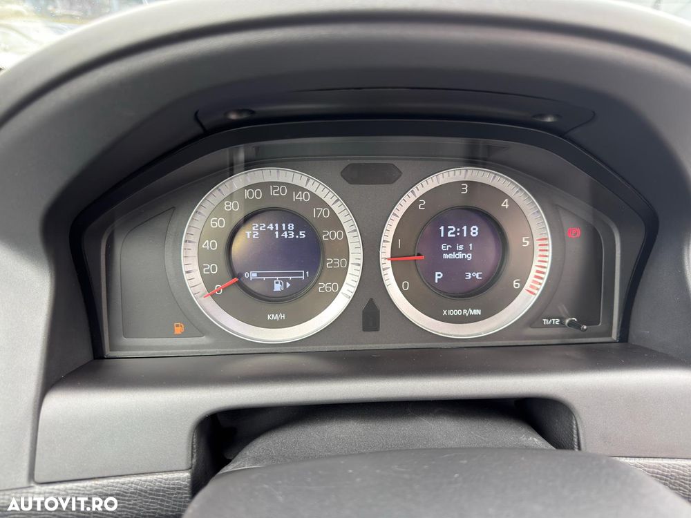 Volvo XC 60 D5 AWD Aut. Momentum - 20