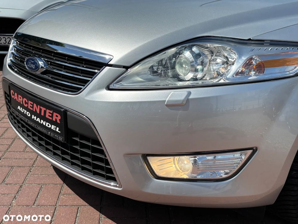 Ford Mondeo 2.0 Ghia - 8