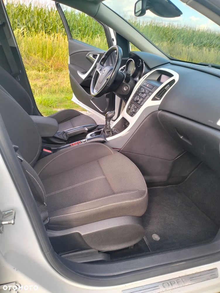 Opel Astra - 14