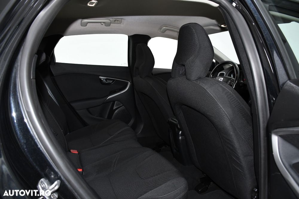 Volvo V40 - 11
