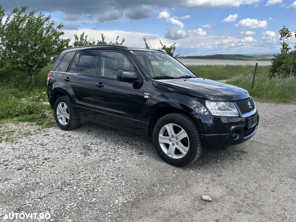 Suzuki Grand Vitara 1.9 DDiS Comfort DPF - 2