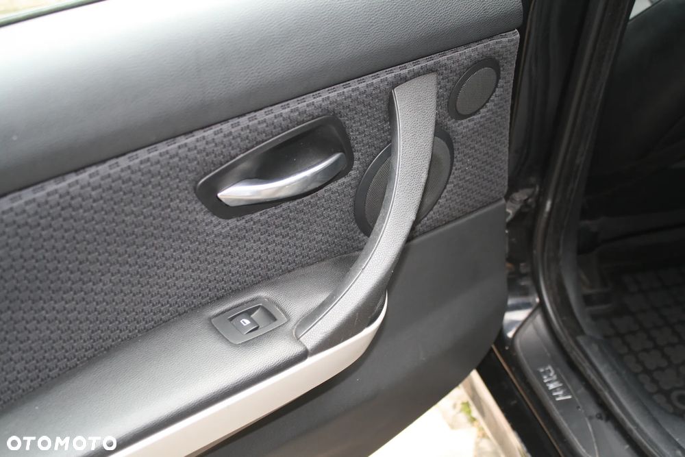 BMW Seria 3 320d - 21