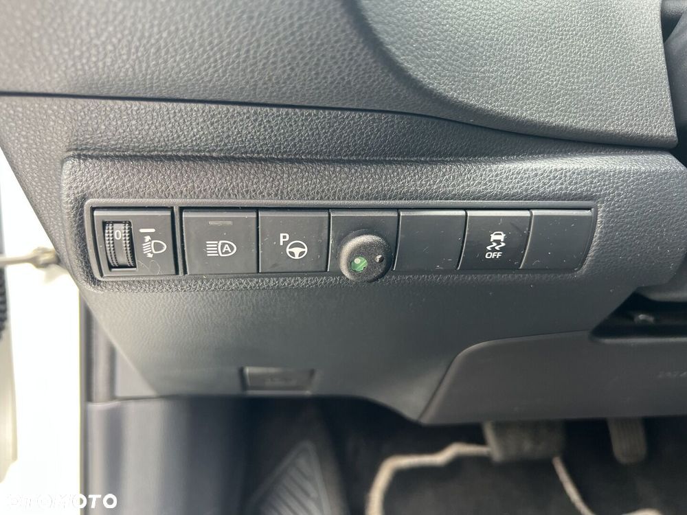 Toyota Corolla 1.8 Hybrid Comfort - 18
