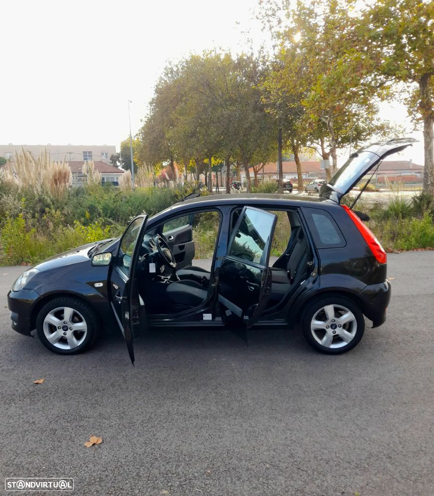 Ford Fiesta 1.25 Connection - 8