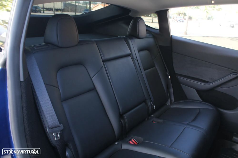 Tesla Model Y Performance Dual Motor AWD - 42