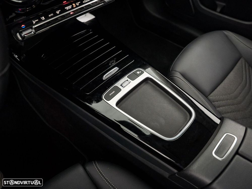 Mercedes-Benz A 250 e - 22