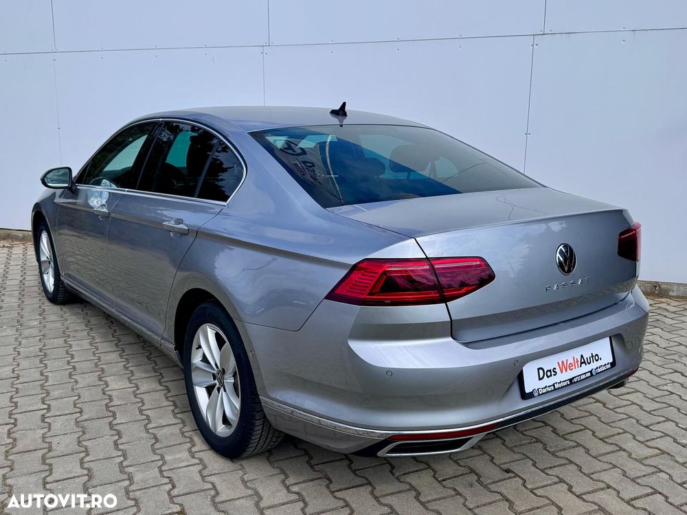 Volkswagen Passat 2.0 TDI DSG Highline - 4