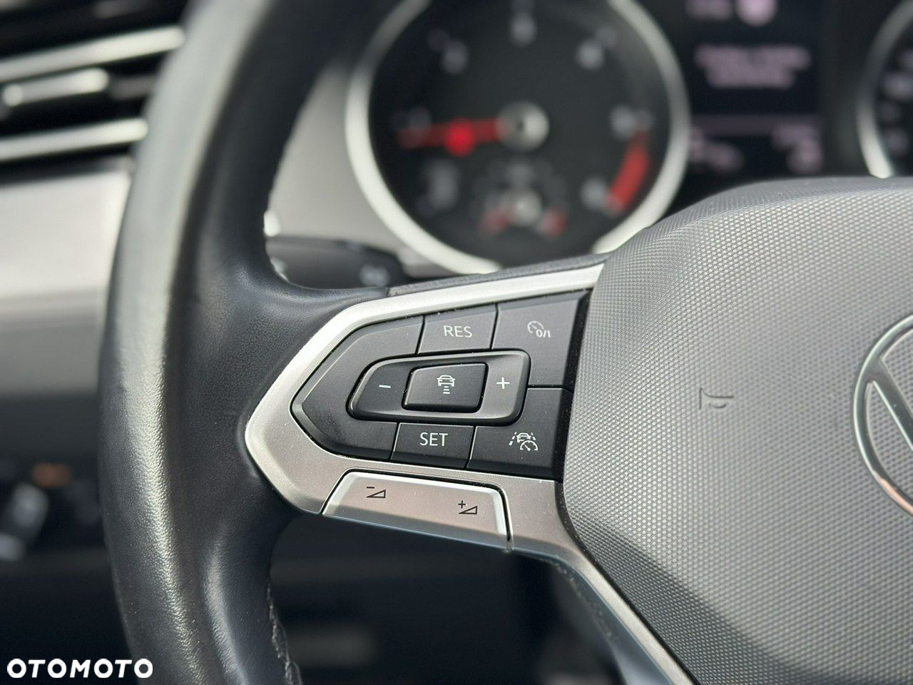 Volkswagen Passat 2.0 TDI EVO Business - 13