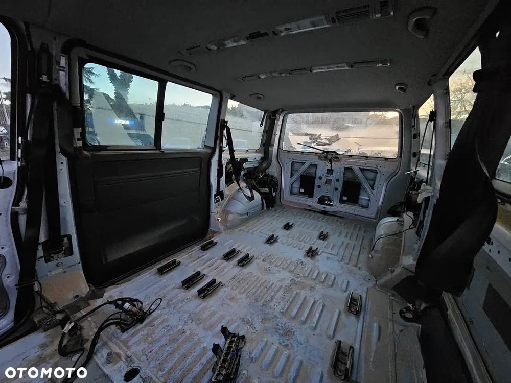 Volkswagen Caravelle 2.0 TDI L1 Highline 4Motion DSG - 5