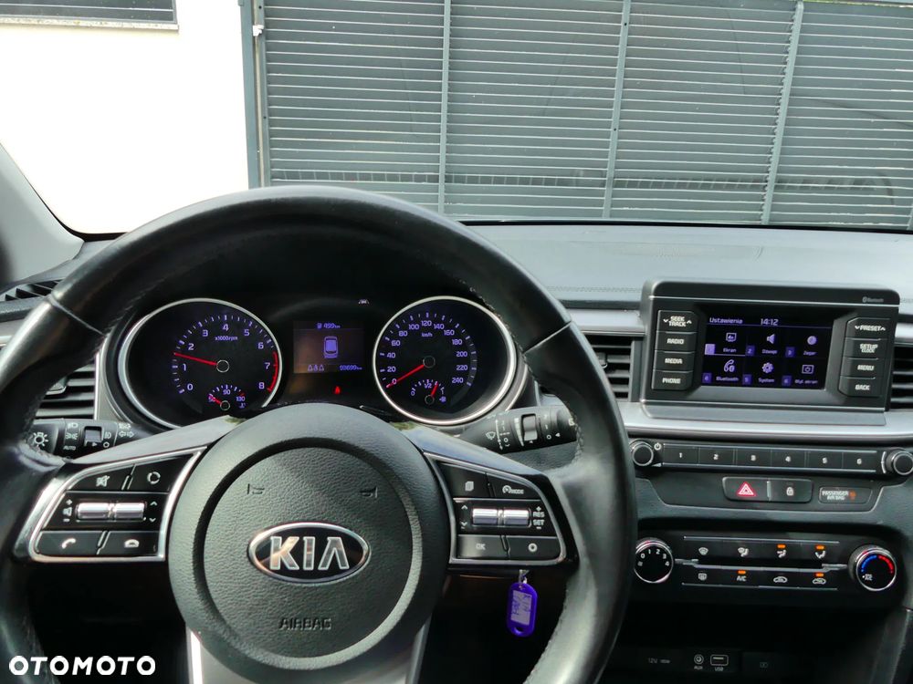 Kia Ceed - 17