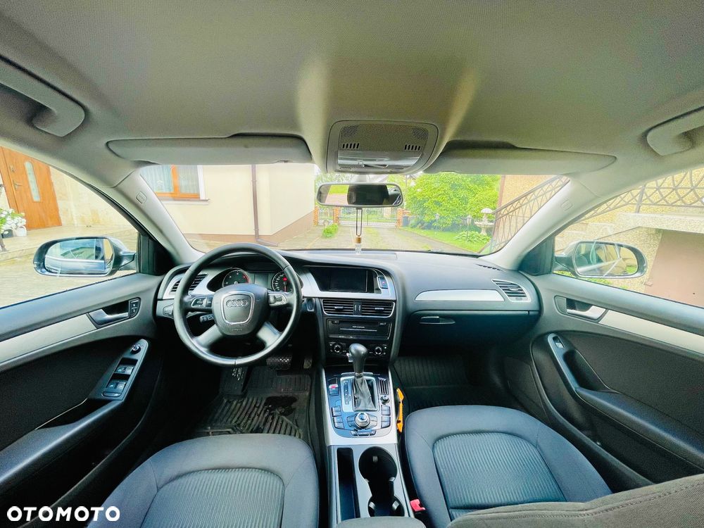 Audi A4 Avant 2.0 TDI Multitronic - 9