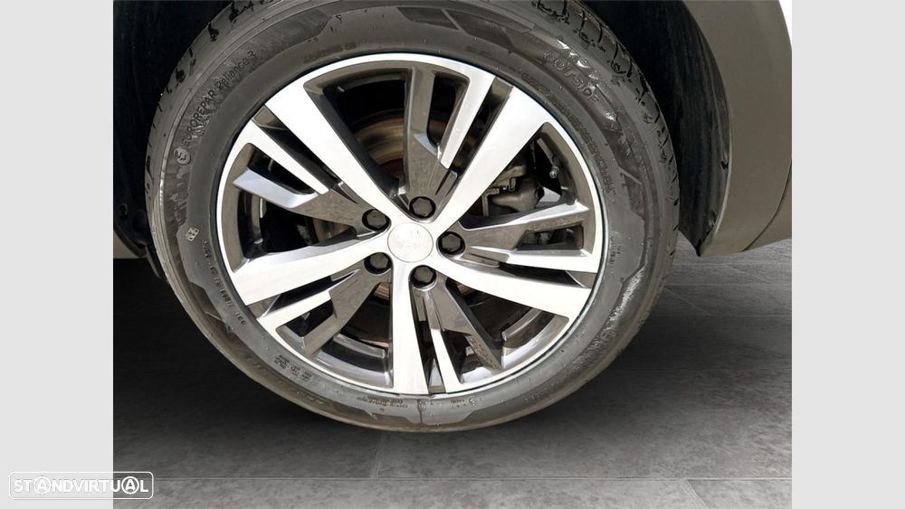 Peugeot 5008 1.5 BlueHDi Allure EAT8 - 11