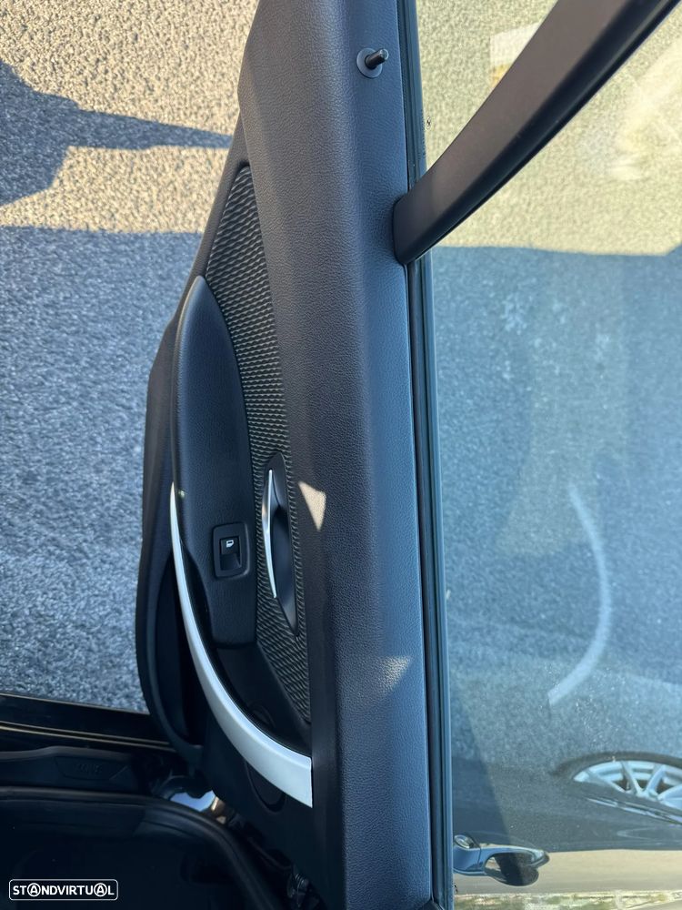 BMW 320 d Line Modern - 27