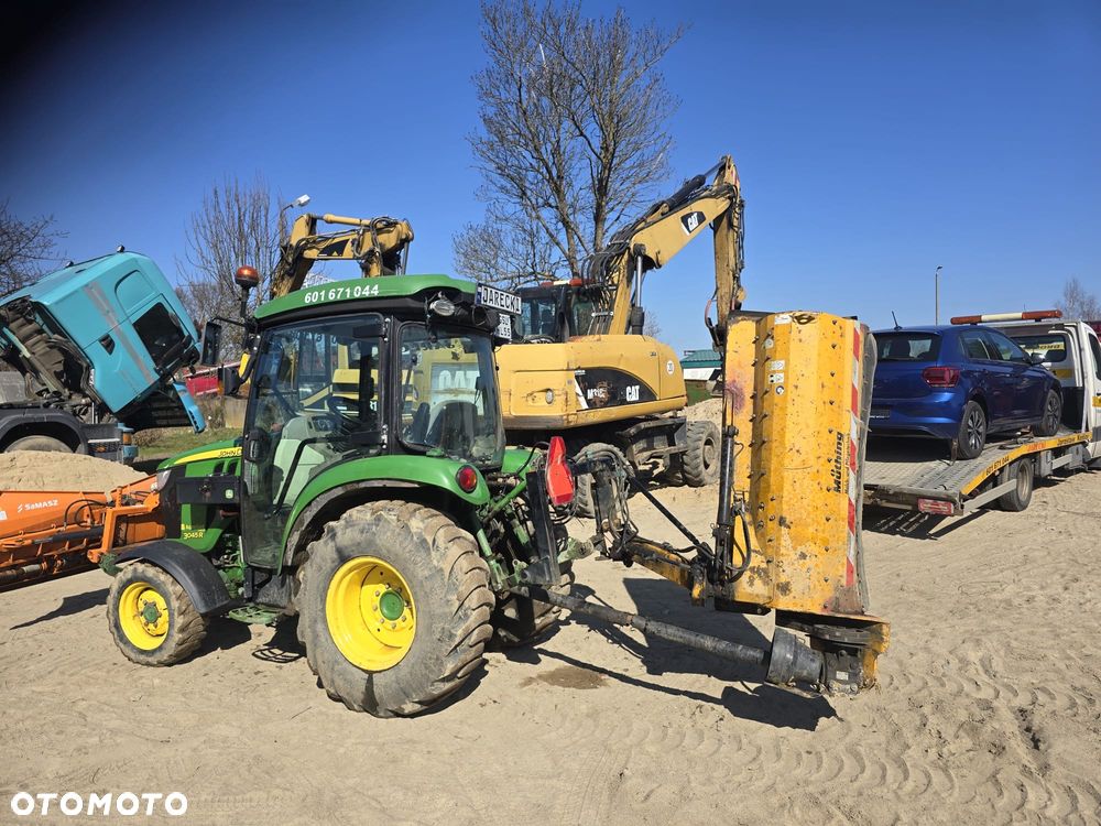 John Deere 3045R - 6