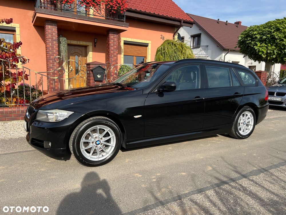 BMW Seria 3 318d DPF Edition Sport - 19