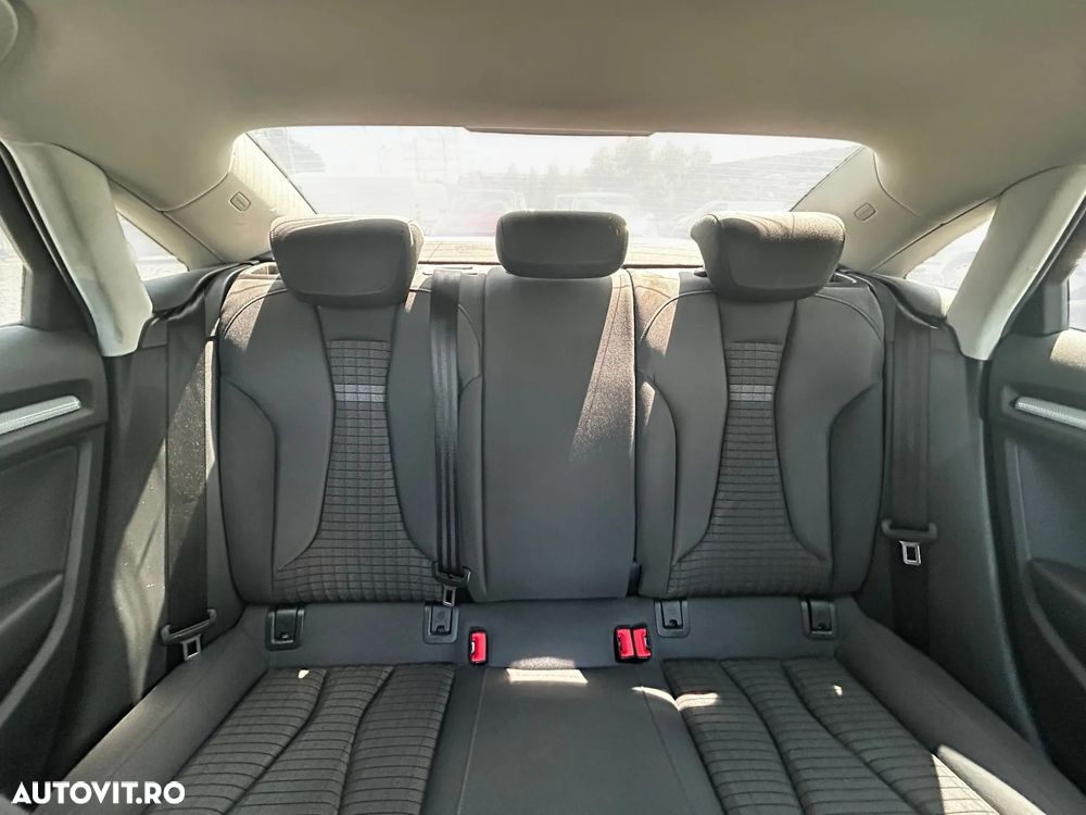Audi A3 Limuzina 2.0 TDI S line Sportpaket - 20