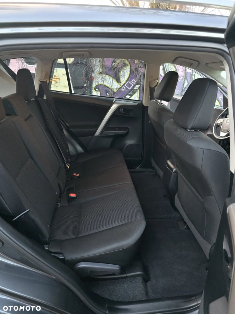 Toyota RAV4 - 11