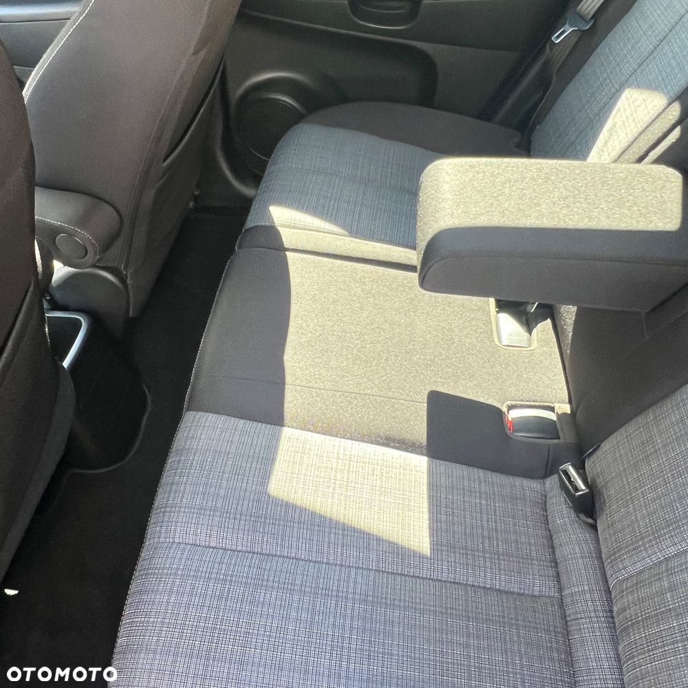Kia Venga 1.6 CRDi 128 Fifa World Cup Edition - 12