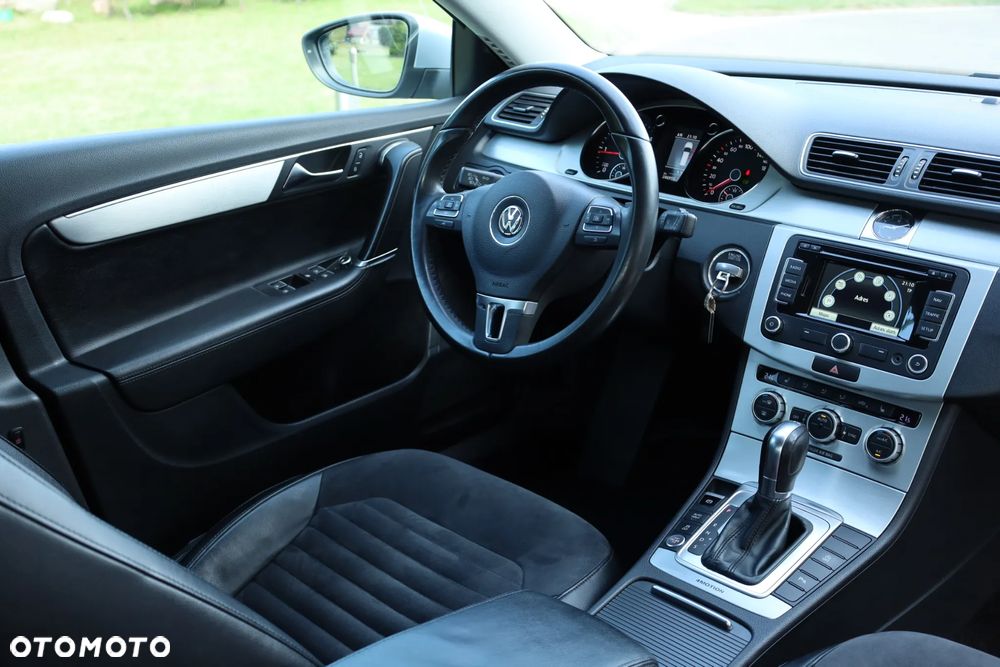 Volkswagen Passat 2.0 TDI 4Mot Highline DSG - 16