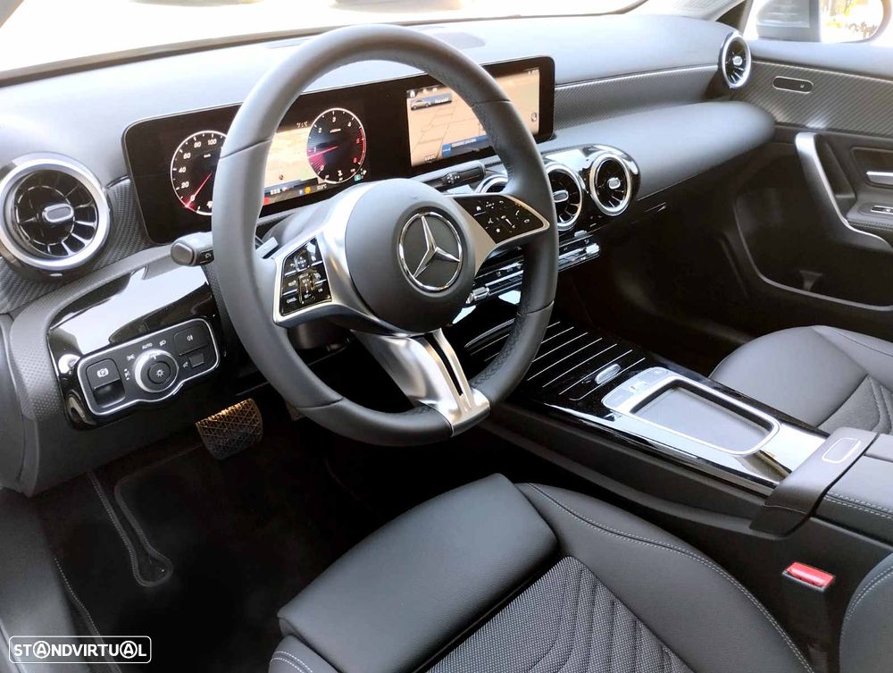 Mercedes-Benz A 200 Limousine d 8G-DCT Progressive Advanced - 2