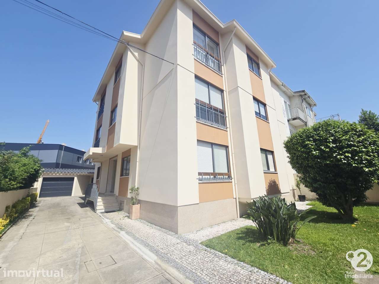Andar Moradia T5 Duplex em Ramalde - Grande imagem: 2/26