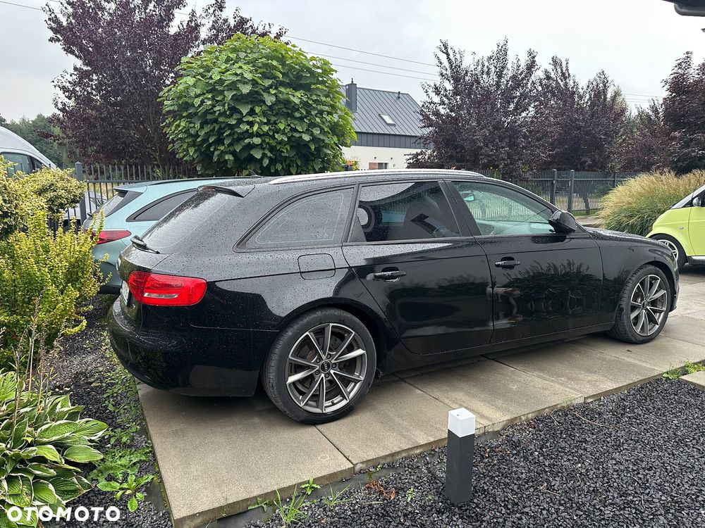Audi A4 Avant - 4