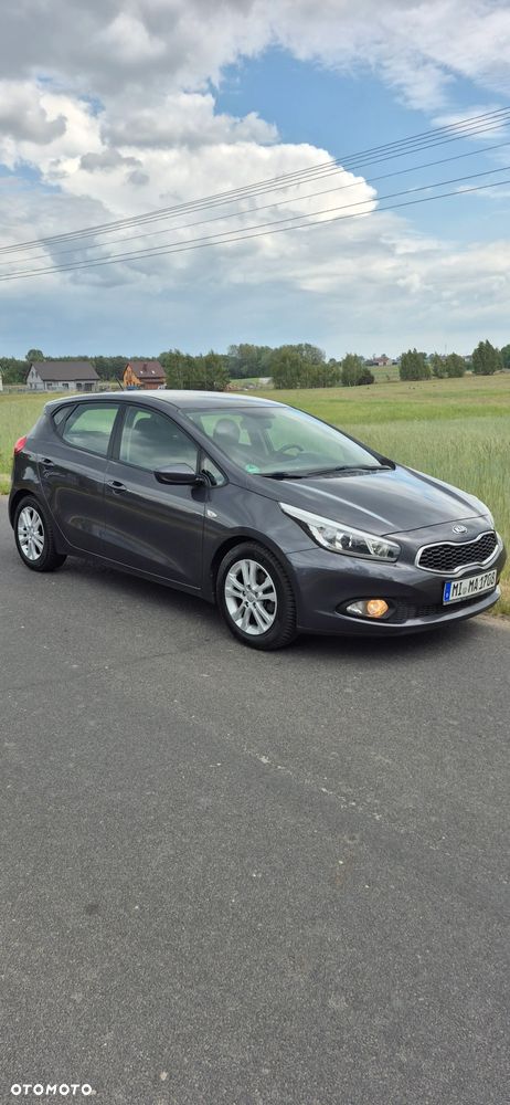 Kia Ceed 1.4 L - 11