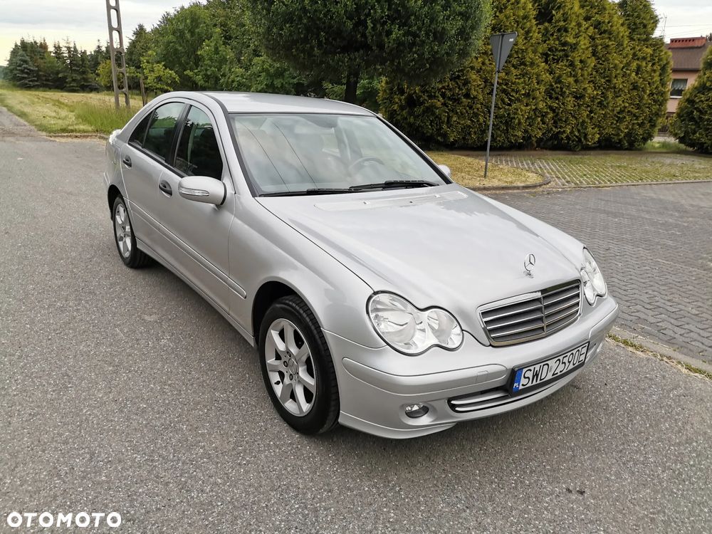 Mercedes-Benz Klasa C 180 Kompressor Automatik Classic - 9