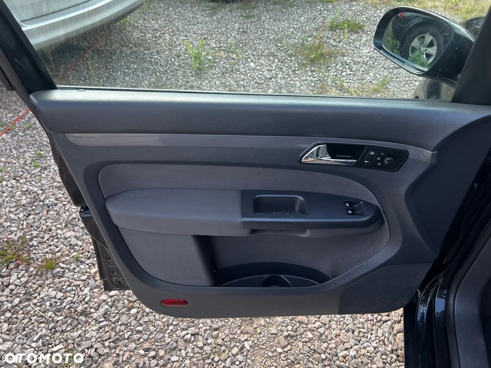 Volkswagen Touran 1.9 TDI Conceptline - 21