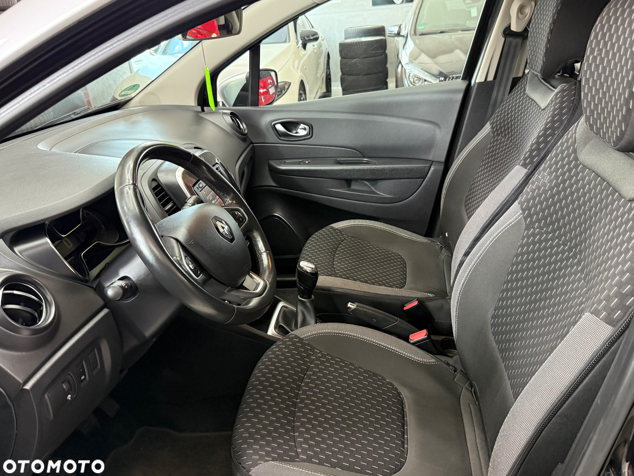 Renault Captur 0.9 Energy TCe Intens - 17
