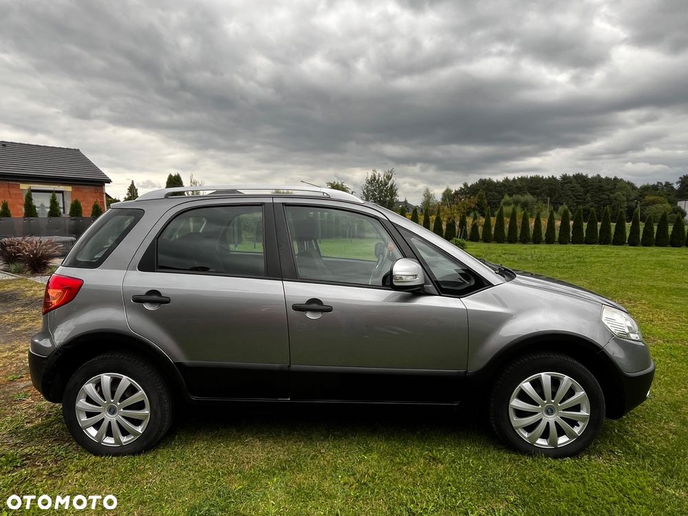 Fiat Sedici 1.6 16V 4x4 Emotion - 2