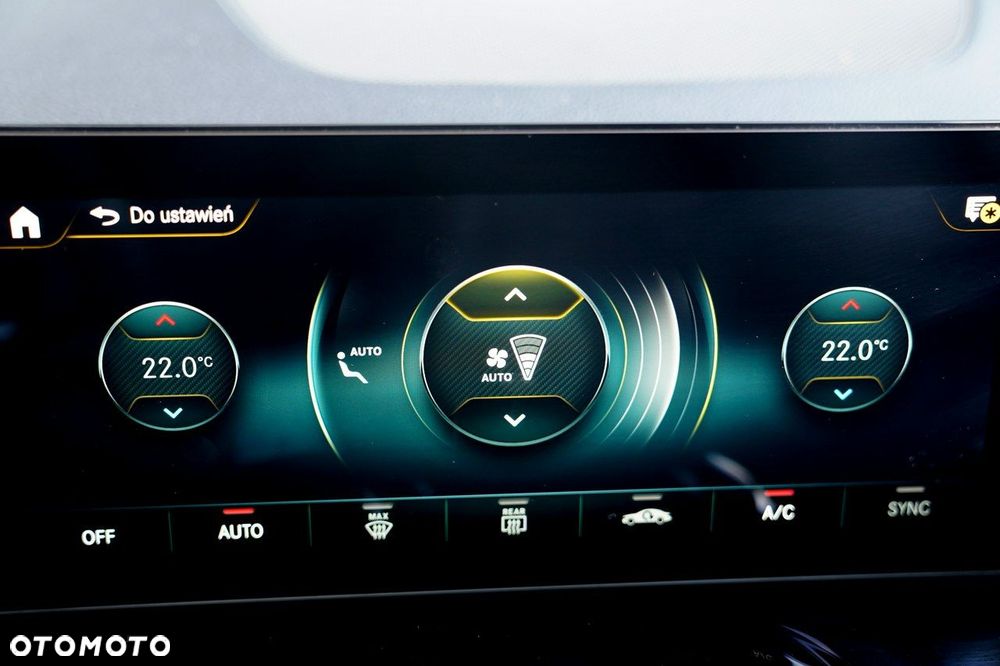 Mercedes-Benz GLB - 39